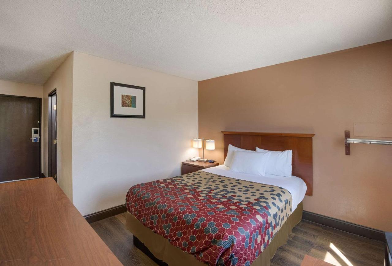 Rodeway Inn Colorado Springs Exterior foto